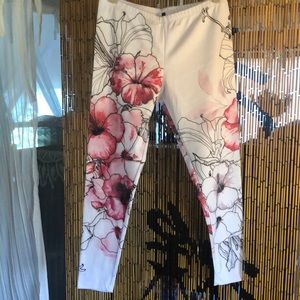 Ladies large floral leggings